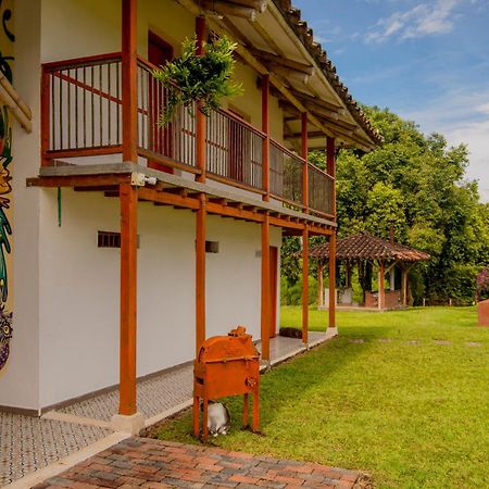 Вилла Hacienda El Saman Кимбайя Экстерьер фото