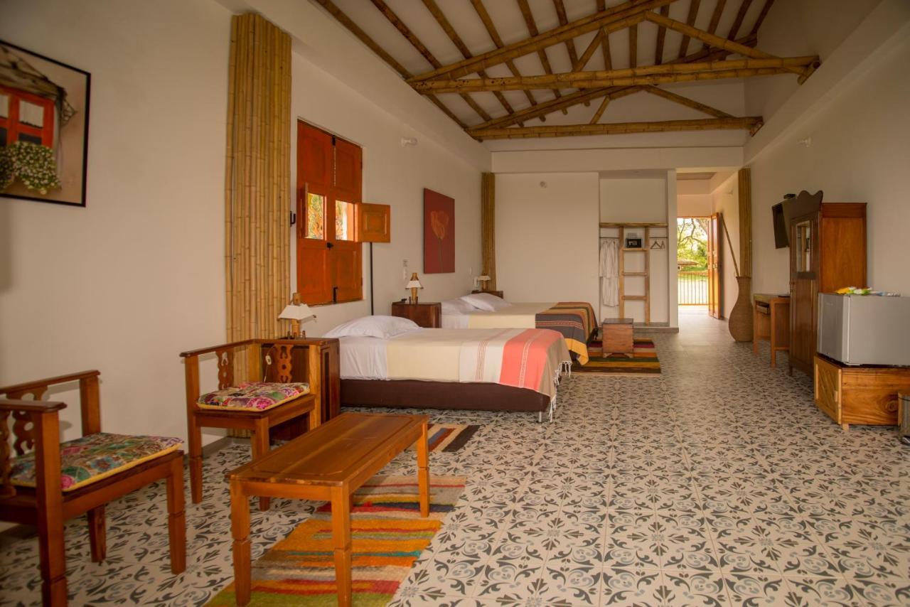 Вилла Hacienda El Saman Кимбайя Экстерьер фото