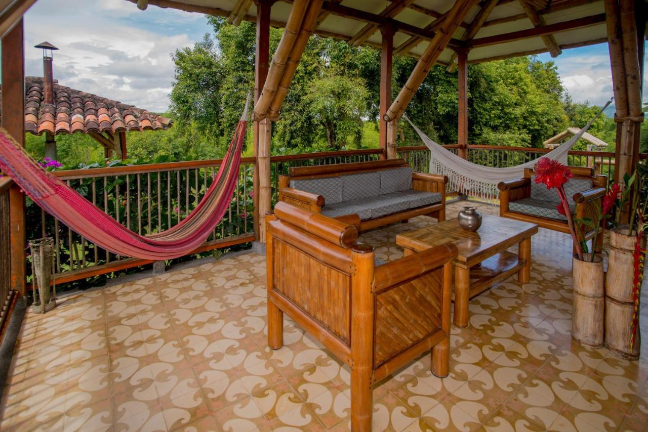 Вилла Hacienda El Saman Кимбайя Экстерьер фото