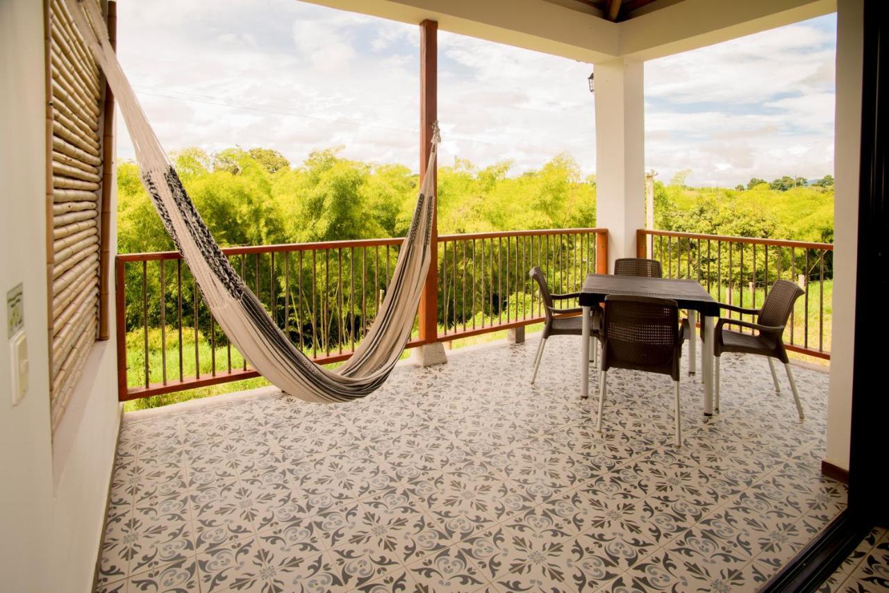 Вилла Hacienda El Saman Кимбайя Экстерьер фото
